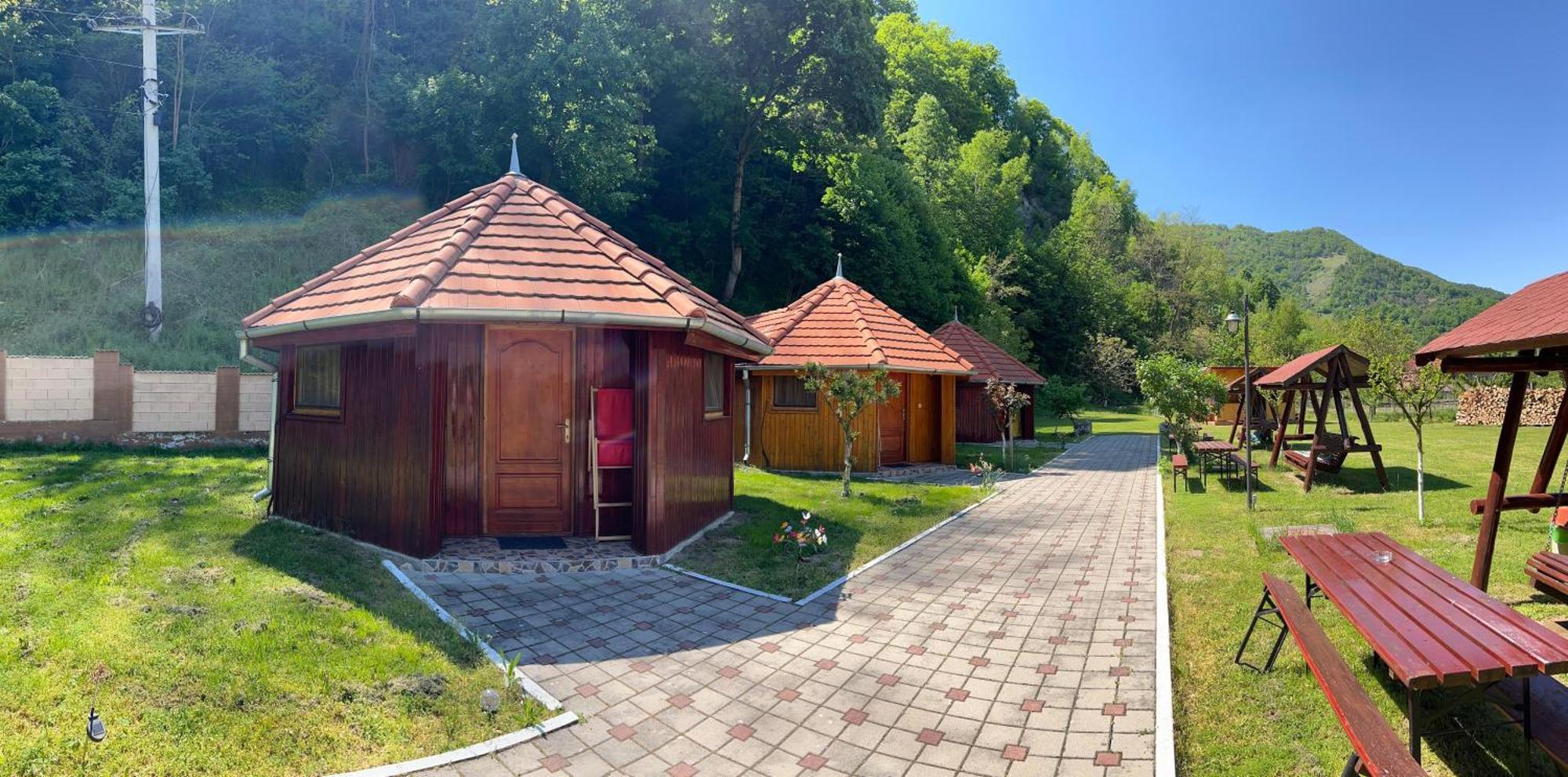 Podul Cetatii Hotell Sebesel Exteriör bild