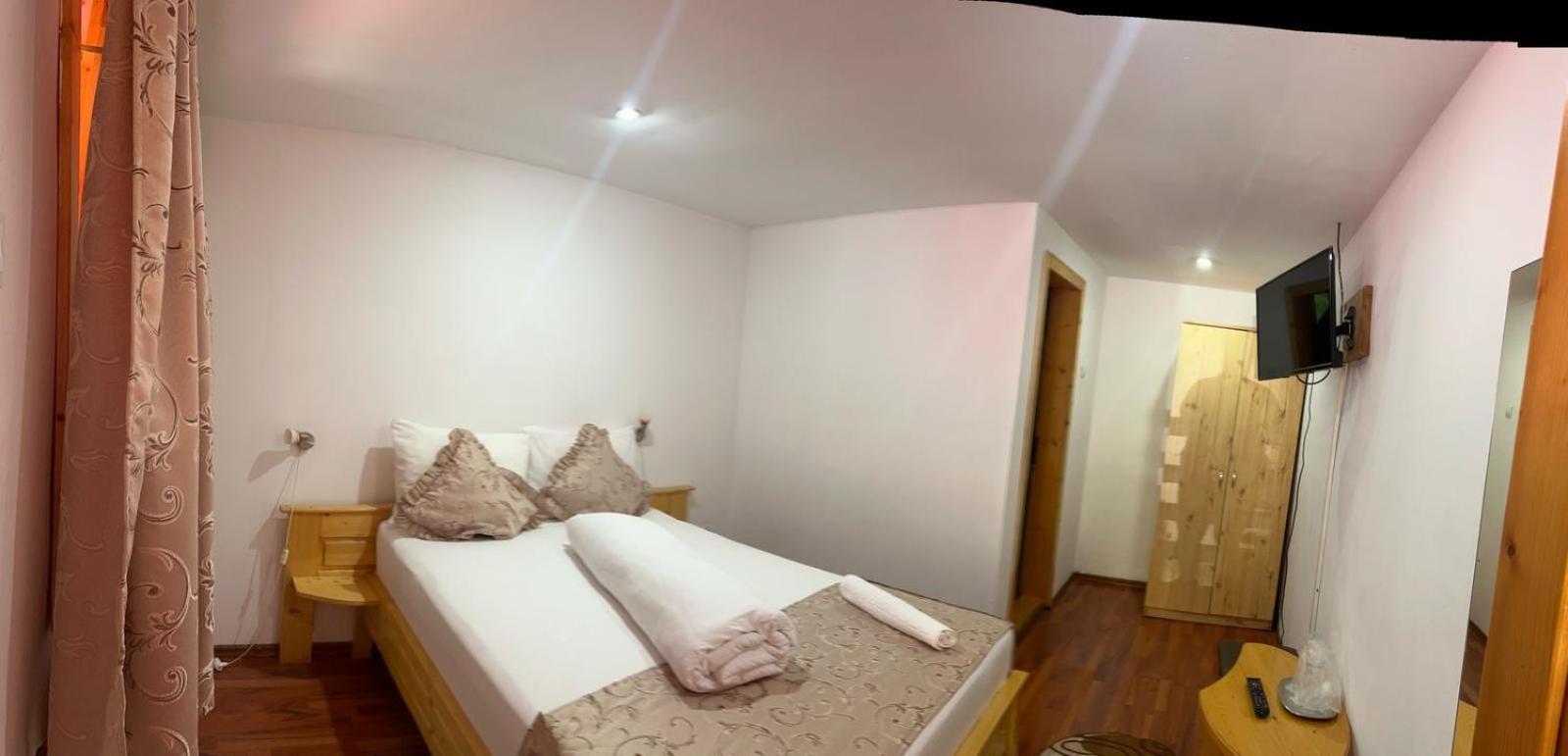 Podul Cetatii Hotell Sebesel Exteriör bild